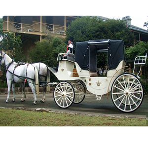 Carruaje Barouche-Landau Blanco y Negro, Carruaje de Lujo Estilo Landau, Carruaje de Caballos Estilo Victoriano, Carruaje de Caballos Brougham - Product Image 1