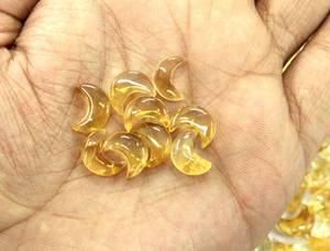 Vente en gros de cabochons en citrine jaune naturelle de 5 pièces en forme de lune lisse pour bijoux en pierre de naissance de novembre - Product Image 3