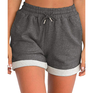 Pantalones cortos de gimnasio con logotipo personalizado para mujer 100% algodón con diseño bordado cintura elástica usada para correr y hacer ejercicio - Product Image 4