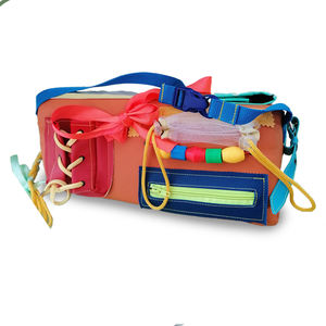 Seguridad para niños Módulo colorido de desarrollo y enseñanza Tablero ocupado "Triangle" para niños y niños pequeños - Product Image 1