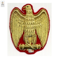 En gros OEM Écussons, insignes et emblèmes romains brodés à la main en fils d'argent, à motif flamme, à coudre sur chapeau, en feutre non tissé, sans nickel