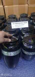 Urna de cremación de aluminio negro con banda blanca para suministros funerarios - Product Image 5