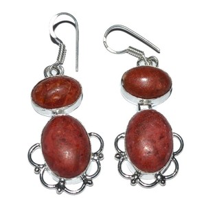 Boucles d'oreilles à breloques en cristal d'agate de style classique pour fête ou cadeau - Product Image 1