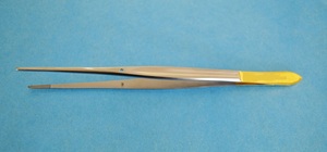 คีมผ่าตัด Mcindoe รุ่น TC คุณภาพสูง ผลิตจากทังสเตนคาร์ไบด์เกรดทางการแพทย์ ได้รับการรับรองมาตรฐาน CE ระดับ II สำหรับงานทันตกรรม สีทอง - Product Image 4