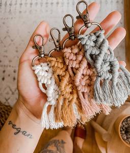 Llaveros de macramé hechos a mano con gran belleza |   Pequeño |   NUEVOS COLORES |   Mini Llaveros de Macramé - Product Image 1