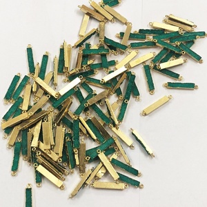 AAA Quality Wholesale Price 5x30mm Green Agate Druzy Rectangle Gold Electroplated Connector for Jewelry Making - Product Image 2