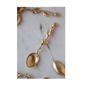 Cucharas Cubiertos de latón Fiesta de bodas Utensilio dorado Pieza de diseño Cubiertos y cucharas de acero con espejo a la venta - Product Image 3