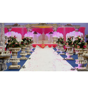 Mandap de Cristal para Bodas del Sur, Diseño Moderno con Loto, Mandap de Cristal para Bodas Hindúes, Magnífico Mandap de Cristal LED para Eventos de Boda en el Reino Unido - Product Image 1