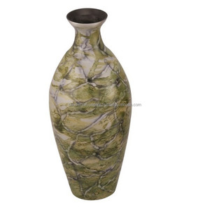 High Quality Aluminium Flower <b>Vases</b> With <b>Gold</b> Finished Beautiful Table Top Flower <b>Vase</b> For Table Decoration . - Product Image 3