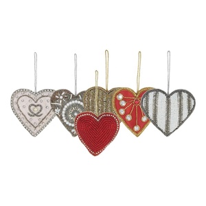 Adornos Navideños Hechos a Mano con Forma de Corazón para Colgar en Interiores - Product Image 1