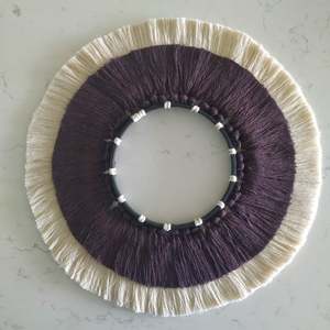 Miroir artisanal en coton élégant et magnifique, objet de décoration pour la maison - Product Image 1