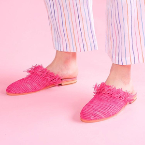 Sandales en raphia rose marocaines faites à la main : le bonheur au bout des pieds - Product Image 1