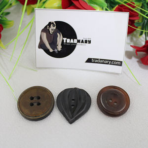 Botón de cuerno de camisa de búfalo natural en forma de corazón y Círculo en botones de prendas de color negro marrón para prendas y tela Tradnary - Product Image 1