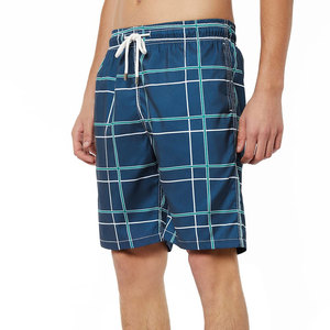Concevez vos propres shorts de bain personnalisés pour hommes, shorts de bain décontractés, shorts de plage à séchage rapide, shorts de surf durables et légers, vêtements de bain d'été pour hommes - Product Image 2