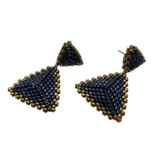 Pendientes de cuentas Miyuki hechos a mano, felicidad artesanal - Product Image 1