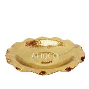 Assiette ronde en aluminium moulé au sable Texture tourbillon Design minimaliste Style sûr Plat à fruits en métal couleur or Plateau de service moderne - Product Image 3