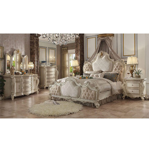 Ensemble de chambre à coucher moderne en bois traité et rembourré blanc fantaisie, taille personnalisée, couleur personnalisée, design élégant pour meubles de maison - Product Image 1
