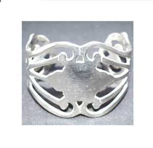 2005 International & Watch Fair Jewelry Fashion Wide Handcrafted Artisan Silver Embossed Cuffs <b>Bangle</b> <b>Bracelet</b> for Women - Product Image 1