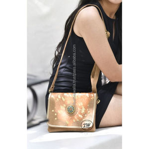 LW Sac à bandoulière en cuir personnalisé Style bohème vintage Mode décontractée avec poignée unique Franges portables élégantes à rabat en pierre - Product Image 1