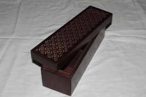 กล่องเครื่องเทศไม้อะคาเซียแบบดั้งเดิมกล่องเครื่องเทศทรงสี่เหลี่ยมแกะสลักด้วยมือสำหรับห้องครัวและโรงแรมร้านอาหาร - Product Image 3