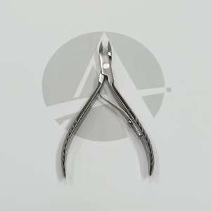 Pince à cuticules et ongles en acier inoxydable, vente en gros, fabriquée au Pakistan - Product Image 2