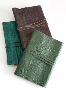 Journal en papier de coton recyclé brun vert de style antique Cuir rigide relié de style rustique avec des cahiers froissés en cuir de chèvre - Product Image 5