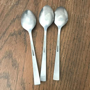 Ensemble de couverts en acier de qualité supérieure, collection élégante de cuillères, fourchettes et couteaux pour la maison, la cuisine, les restaurants et les occasions spéciales - Product Image 4