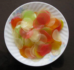 MERIENDA MULTICOLOR DE MARISCOS/CHIPS DE CAMARONES, GALLETA DE GAMBAS DE VIETNAM / Shyn Tran - Product Image 3