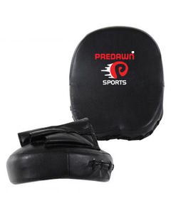 Nouvelles cibles de frappe d'entraînement en cuir Focus Pads pour MMA Muay Thai Kickboxing avec poignées souples et conception imprimée de logo personnalisé - Product Image 3