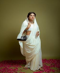 Vêtements de fête brodés lourds nouvelle collection toutes tailles et couleurs tissu net brodé femmes indiennes portent Saree prêt à l'emploi avec vêtement - Product Image 4