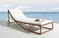 Neuer Moderner Outdoor-Rattan-Sonnenliege mit Hochdichtem PU-Kissen für Gartenmöbel Villa Park Hotel & Badezimmer-Entspannung
