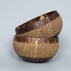 Cuencos de comedor de cáscara de coco hechos a mano sin pulir ásperos naturales y ecológicos exportados de Vietnam - Product Image 2