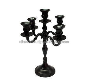Chandelier élégant en aluminium blanc antique à 4 bras pour bougies coniques, support de décoration pour la maison - Product Image 1