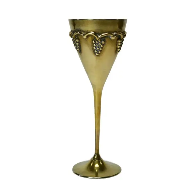 Metal Brass High Quality Wine Goblet Grapes Design Bar Used Goblet Premium Quality Goblet Silver and brass