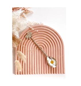 Cucharas Cubiertos de latón Fiesta de bodas Utensilio dorado Pieza de diseño Cubiertos y cucharas de acero con espejo a la venta - Product Image 1