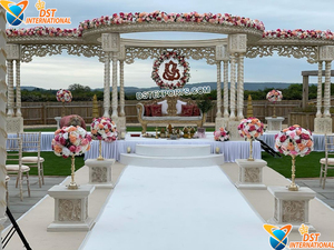 Mandap Cuadrado Tallado en Oro Tradicional Indio, Magnífico Mandap de Fibra Tallado en Oro para Bodas, Elegante Mandap para Bodas del Sur de la India - Product Image 6