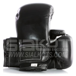 Guantes de boxeo con molde de máquina inyectada - Product Image 1