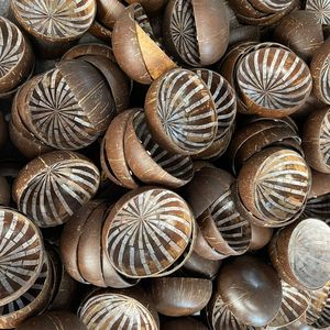 Bols de noix de coco du Vietnam, bols en pierre naturelle incrustée de perles, vente en gros - Product Image 1