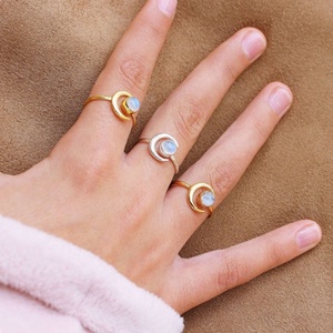 แหวนเงินแท้ที่ได้รับการรับรองจาก IGI สำหรับทั้งชายและหญิงพลอยมูนสโตนสีรุ้งธรรมชาติ - Product Image 1