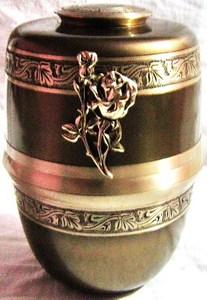 Urna Funeraria Europea de Aluminio Plateado con Destellos Azules para Cenizas Humanas, Tamaño Adulto, Diseño de Mariposa, Recipiente Conmemorativo para Cenizas - Product Image 6