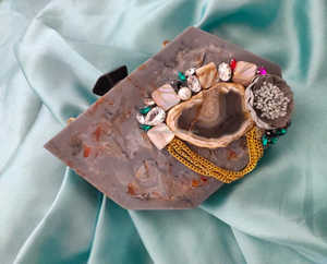 Estatua de perro Pug de poliresina blanca ecológica, decoración de arte popular de jardín, bolsa creativa para exteriores de 100 Uds., estatuilla de perro - Product Image 3