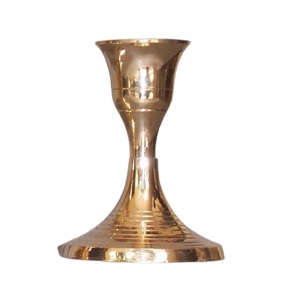 Support à bougie en laiton de luxe Kalavastu avec graines parfumées pour arômes toute saison - Product Image 1