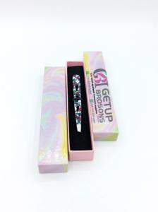 แหนบถอนขนคิ้วปลายแหลมสแตนเลสเคลือบกระดาษลายดอกไม้ ดีไซน์ใหม่สไตล์คลาสสิก คุณภาพสูง เป็นมิตรกับสิ่งแวดล้อม พร้อมโลโก้สั่งทำได้ - Product Image 4