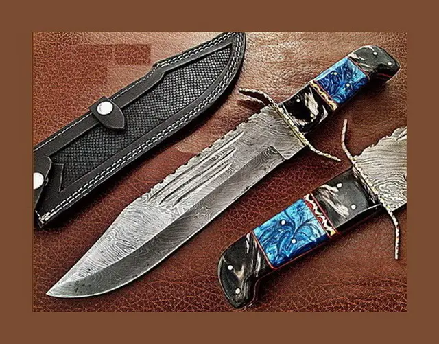 Damaszener Stahl Bowie-Messer handgefertigt mit bequemem Griff und feiner Lederhülse Outdoor-Messer Großhandel-Messer