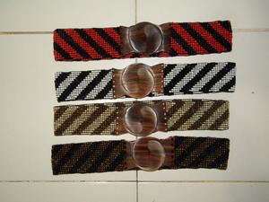 Cinturón de cuentas personalizable para mujer, accesorio hecho a mano con cierre de madera, 100% - Product Image 5