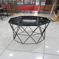 Conception personnalisée de table design populaire hexagonale contemporaine avec dessus en verre noir fabricant indien usine