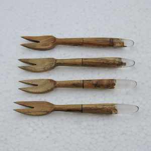 Vaisselle jetable au design unique en résine verte et bois d'acacia, ensemble de 4 fourchettes de haute qualité - Product Image 2