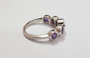 Elegante Anillo de Plata con Amatistas en Racimo para Mujer, Ajustable, con Baño de Rodio, Estilo Clásico, para Compromiso, Boda, Regalo - Product Image 3