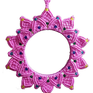 Espejo de Macramé de Elegancia Atemporal Hecho a Mano - Product Image 1