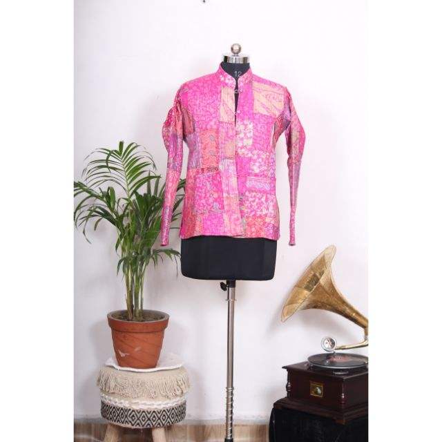 สีแดงม่วง